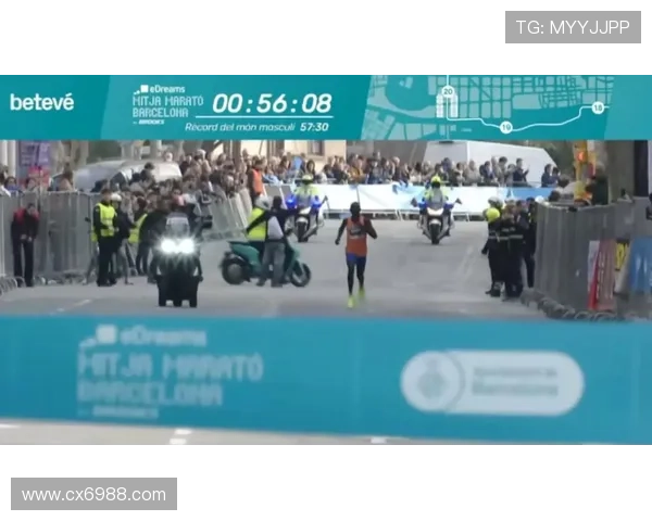 基普利莫57分20秒刷新半马世界纪录